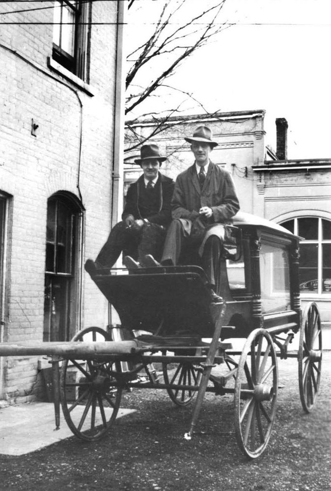 1930's Glass Side Horse Drawn Carriage